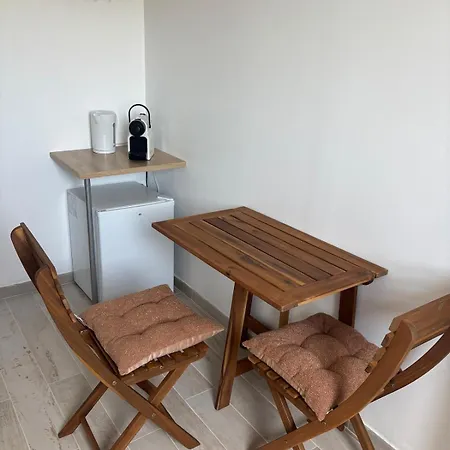 Bedroom - - Massage *